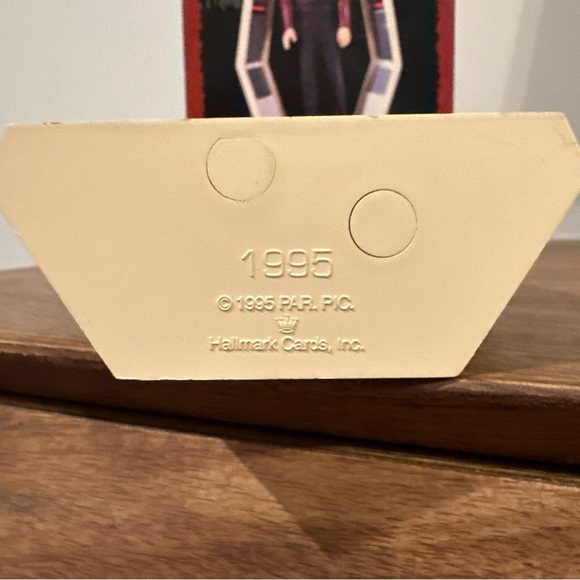 Vintage Hallmark Keepsake Ornament Star Trek Captain Jean-Luc Picard 1995 - Picture 8 of 10